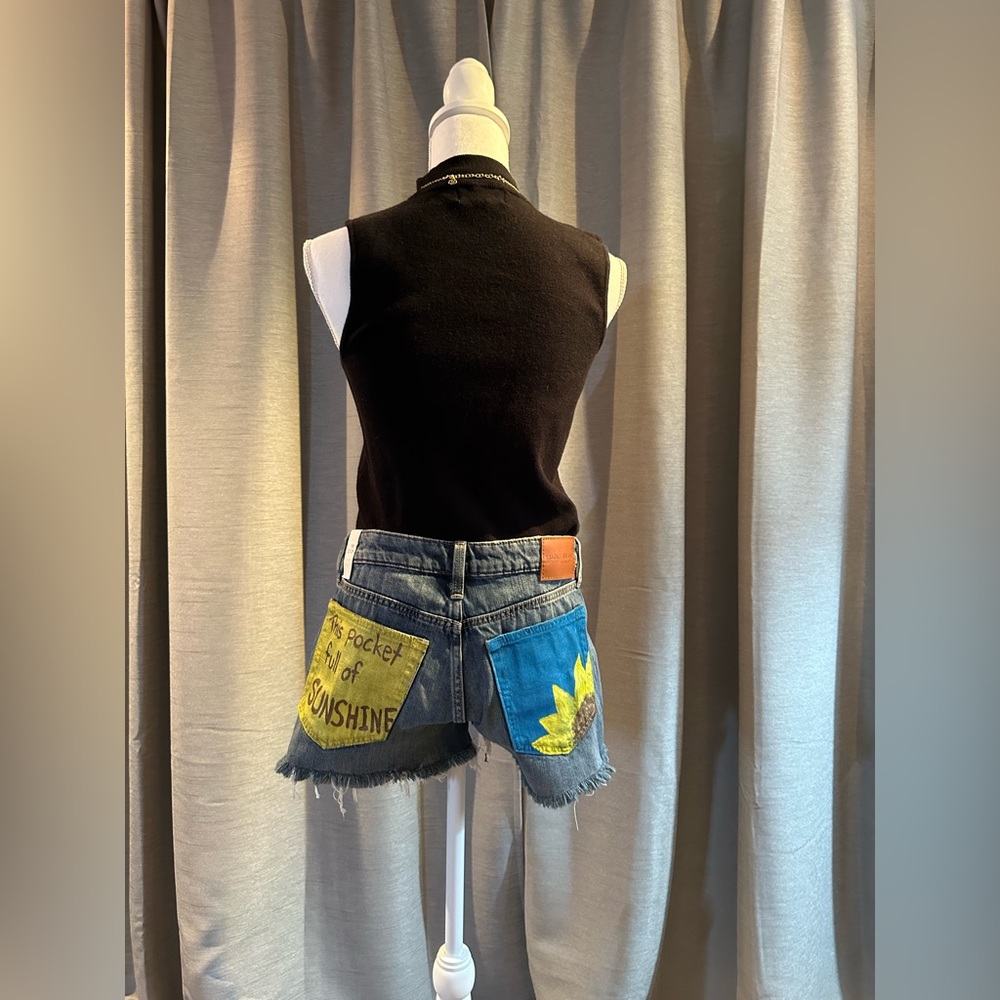 DIY Jean Short - Picture 2 of 7